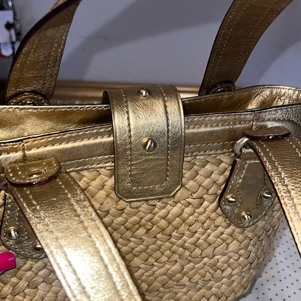 Michael KORS Small Straw handbag with leather trim and handless - Picture 11 of 14